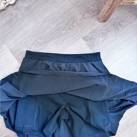 SPANX get moving pleated skort size medium - Picture 6 of 7